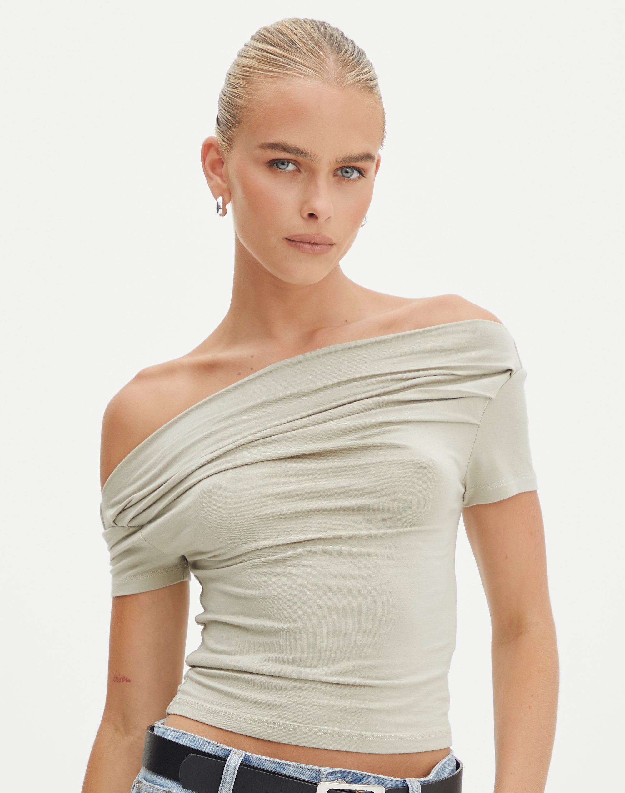 Ruched store shoulder top