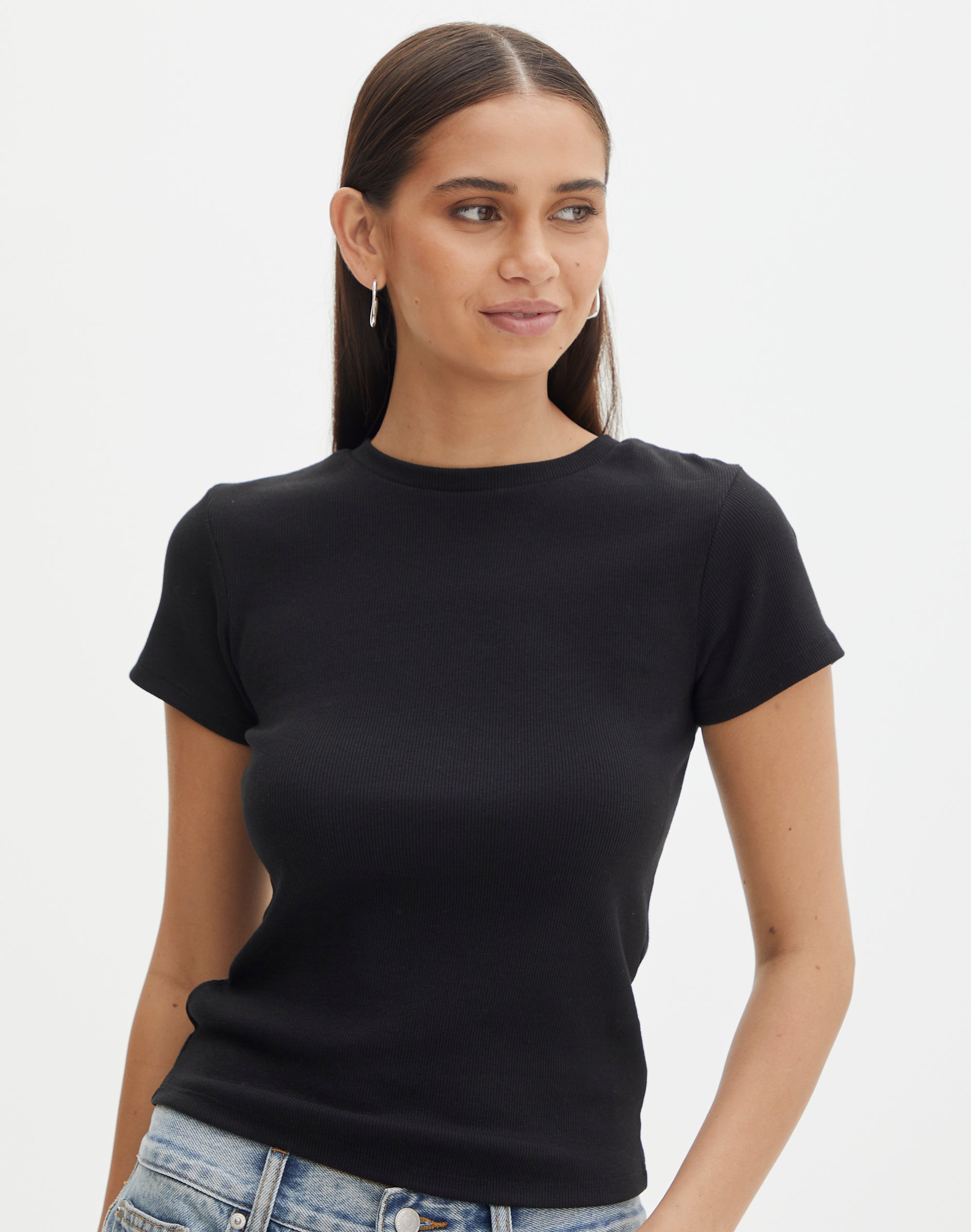 https://www.glassons.com/content/products/angeles-rib-baby-t-shirt-black-front-ts119559ocot.jpg