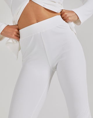 White Capri Pants | Summer Pants NZ | Annah Stretton