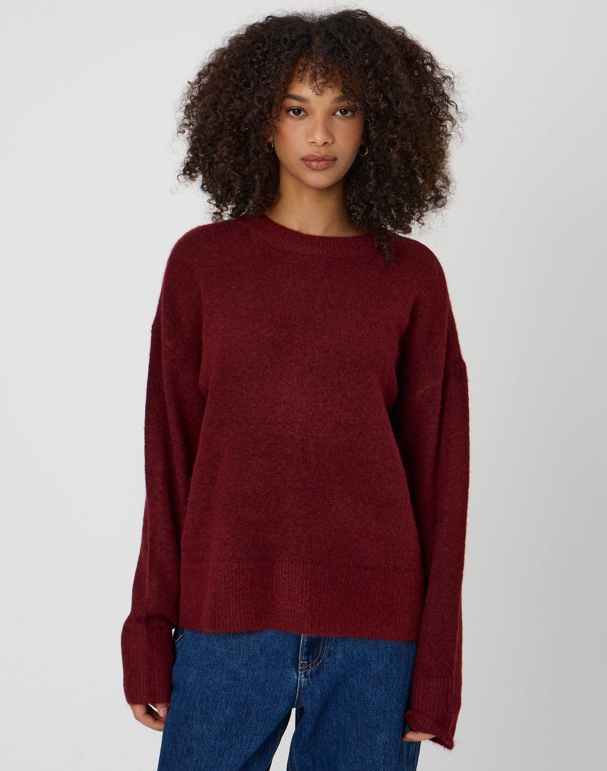 Round neck knitted on sale jumper