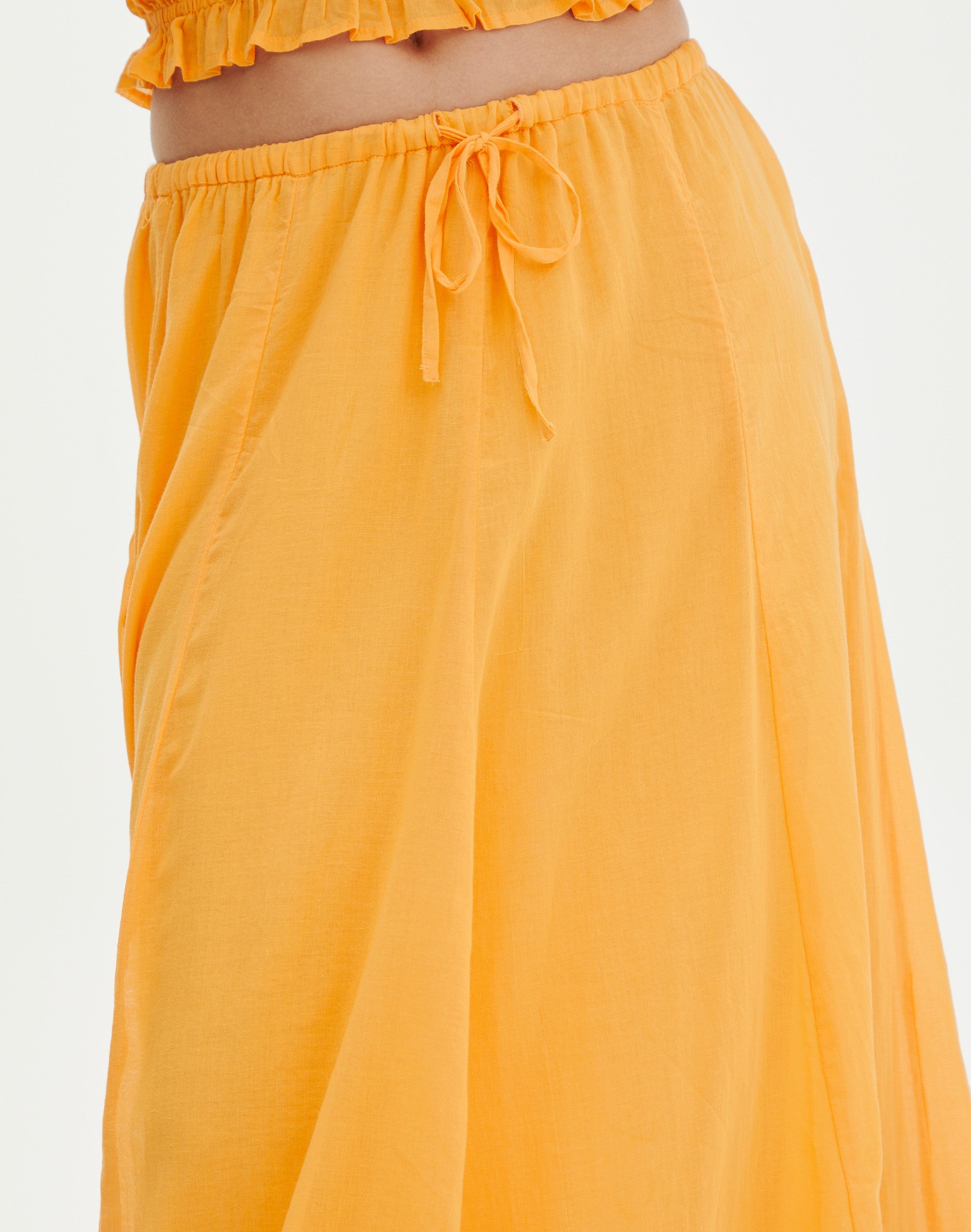 H and clearance m yellow skirt