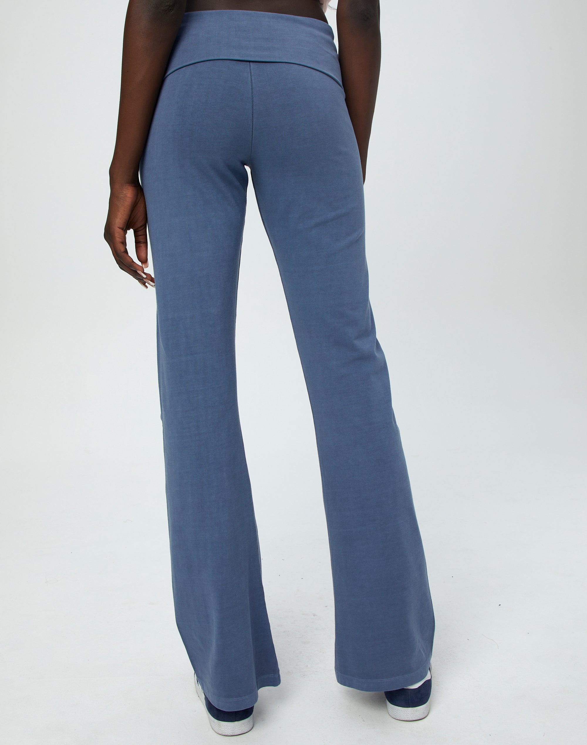 Cotton Foldover Flare Yoga Pants – Three Birdies Boutique