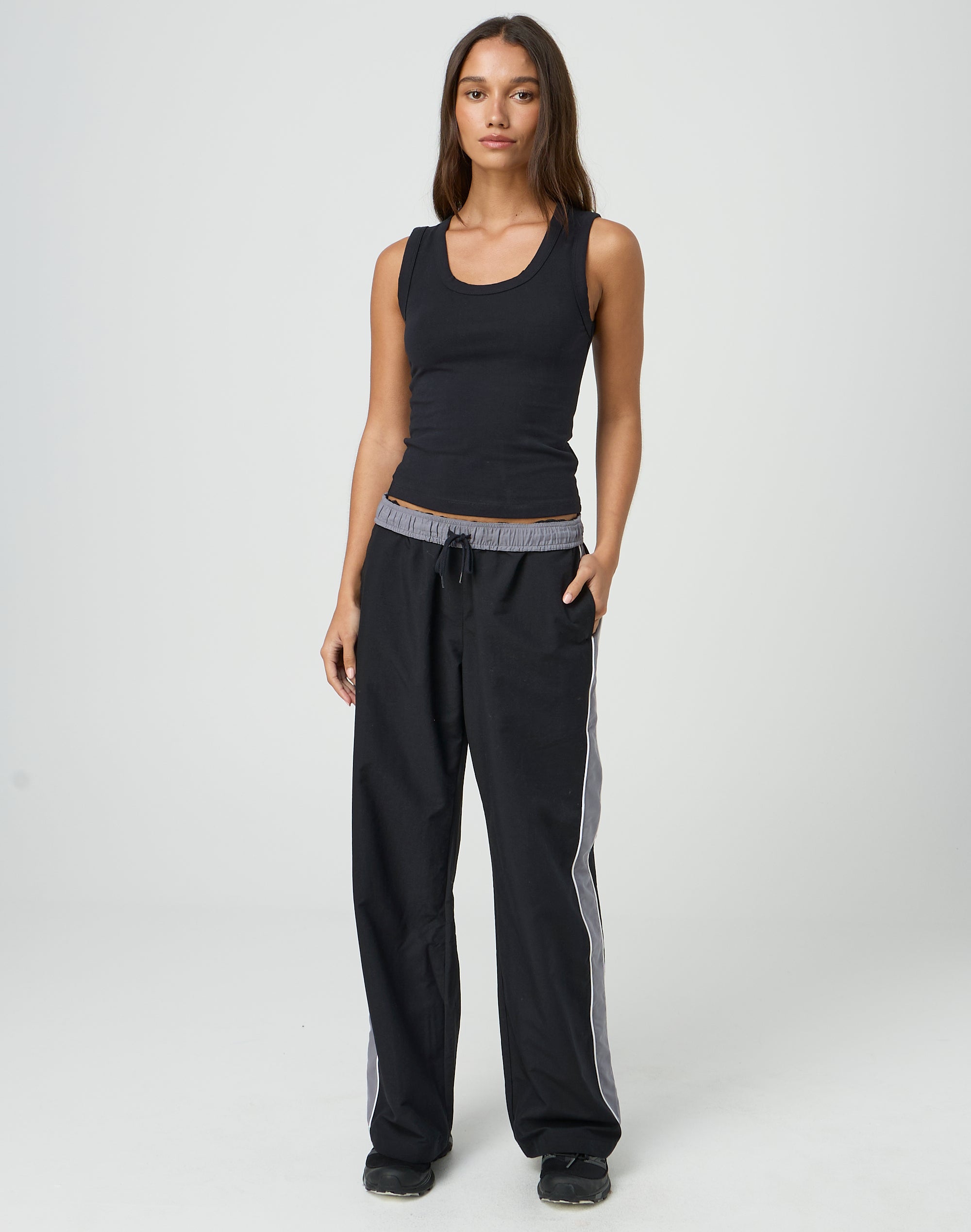 https://www.glassons.com/content/products/lolie-striped-track-pant-blackcoalwhite-front-pw127507pln.jpg