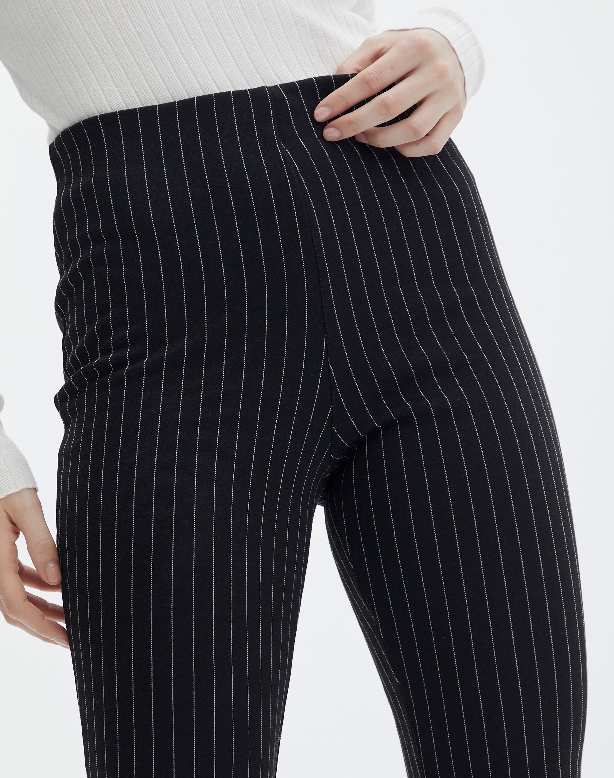Share 72+ black pinstripe pants latest - in.eteachers