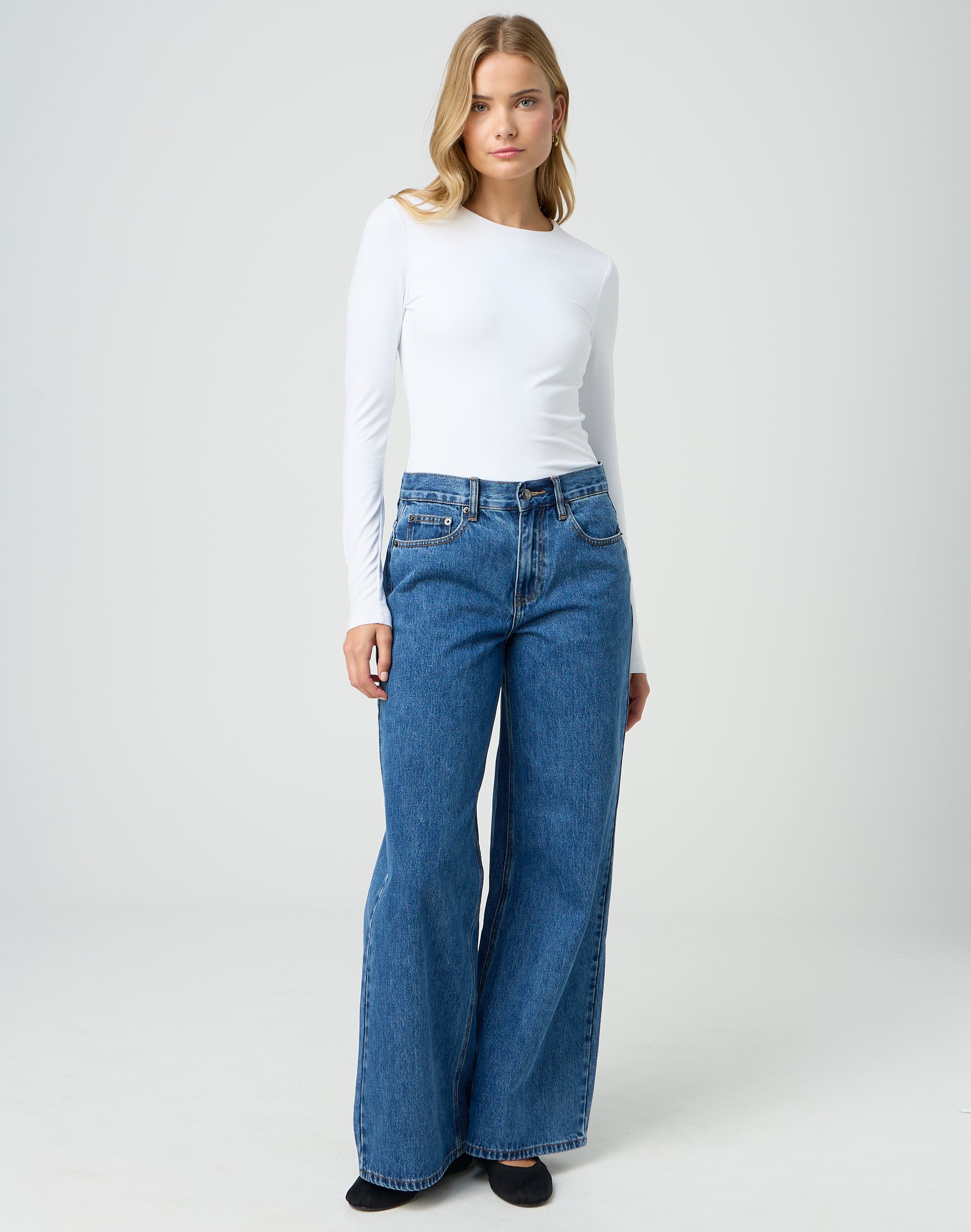 Low Rise Flared Jean in Riley Vintage Wash