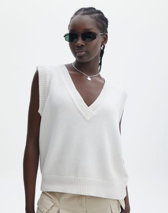 Oversized Knit Vest In White | Glassons
