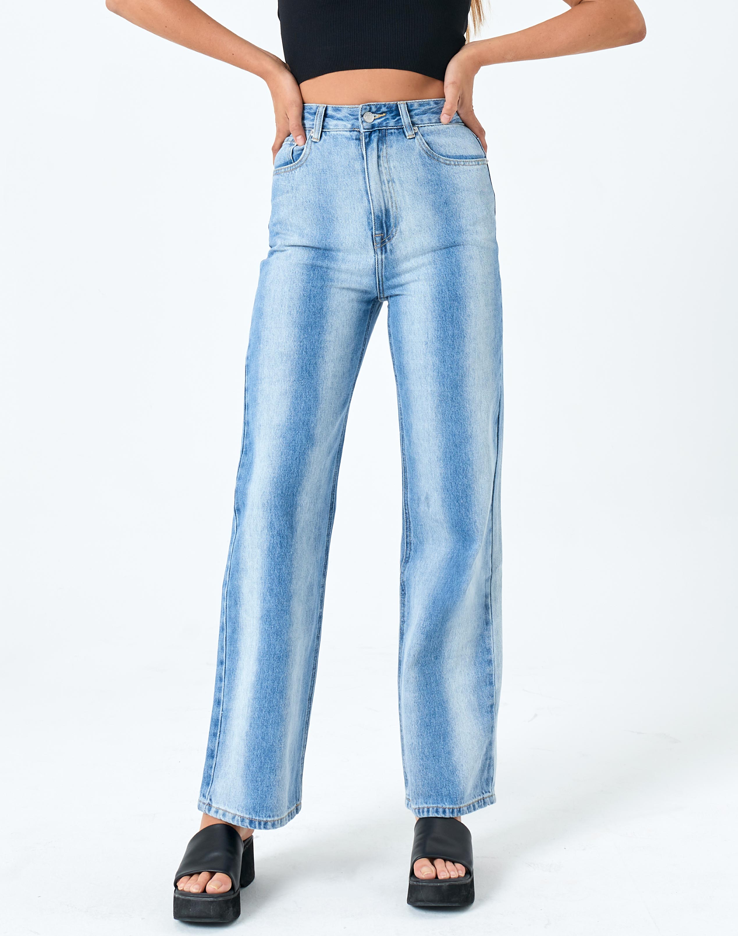 relaxed straight leg jean