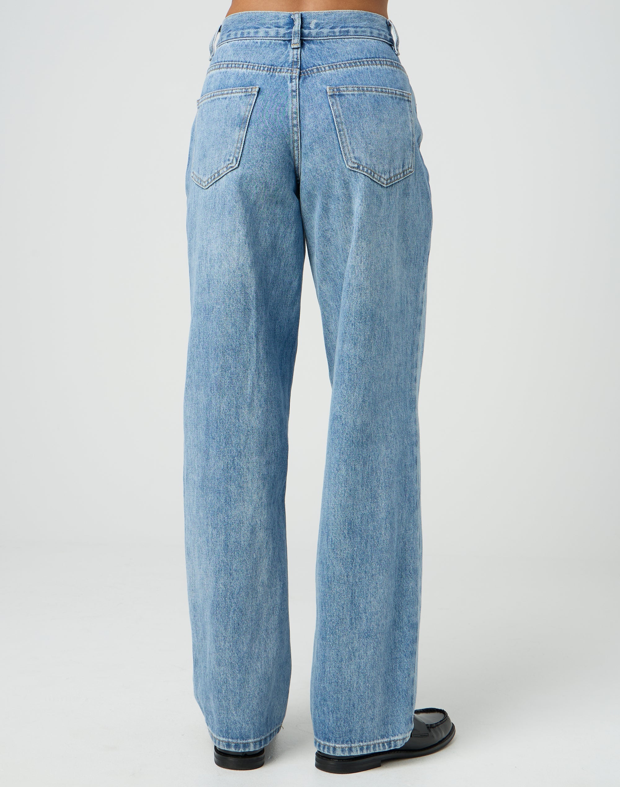 Mid Waist Vintage Wash Baggy Jeans