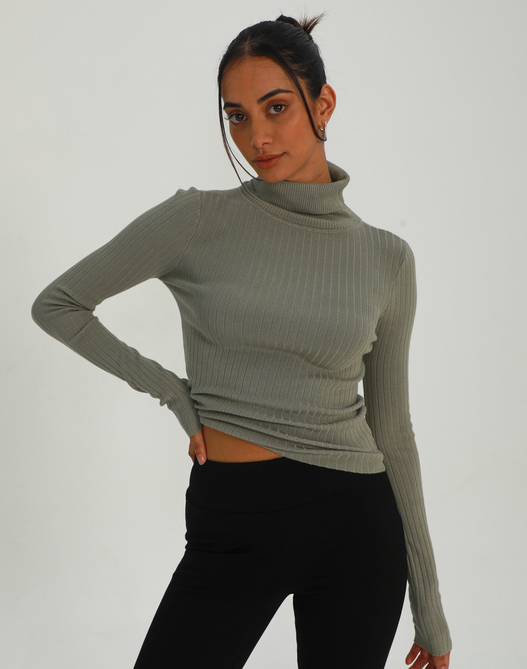 https://www.glassons.com/content/products/roger-roll-neck-when-in-sprout-front-kl79039vn.jpg