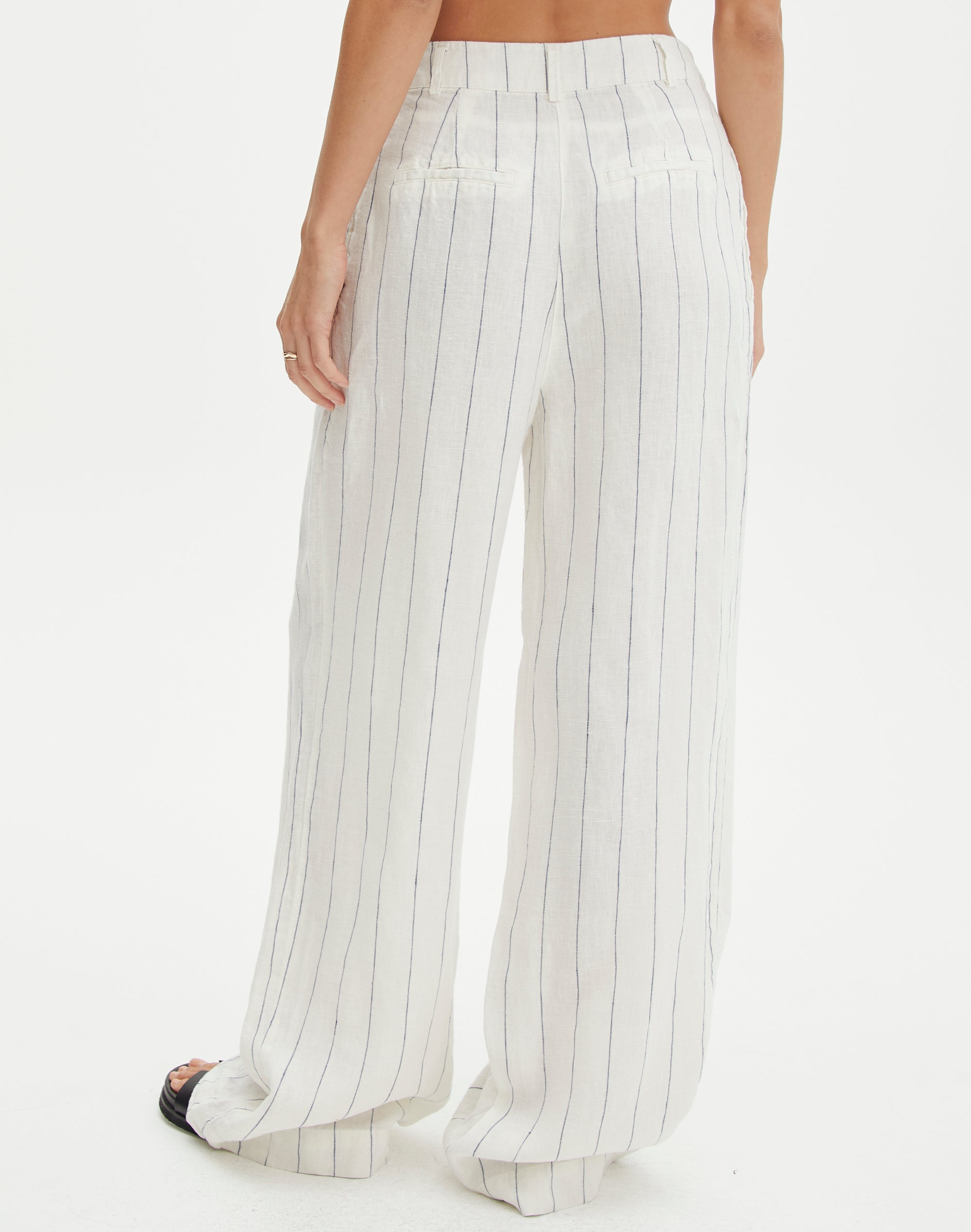 Straight Leg Knit Pants in White